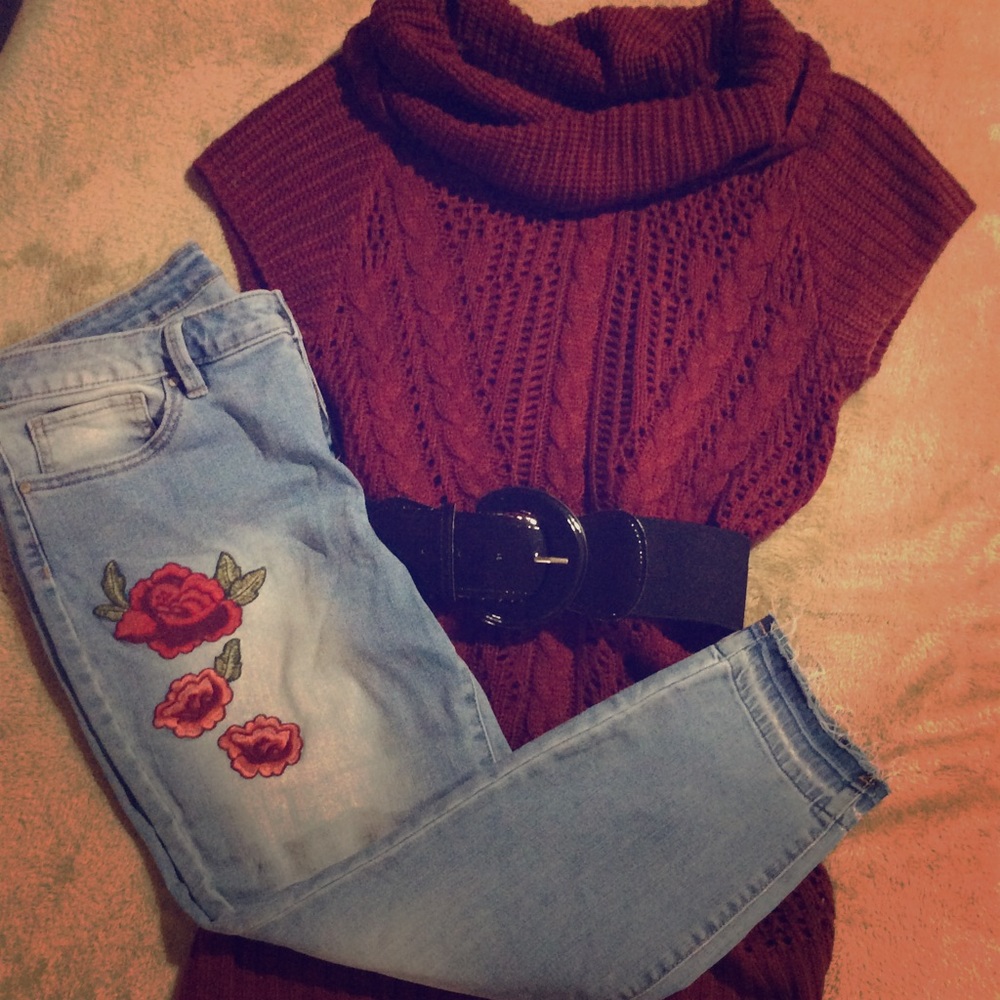 Cowl neckS/S Airy-Knit Shirt Comes with belt Large